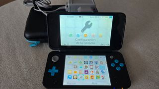 Nintendo 2DS XL Azul + Accesorios