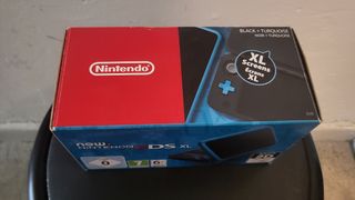 Nintendo 2DS XL Azul + Accesorios