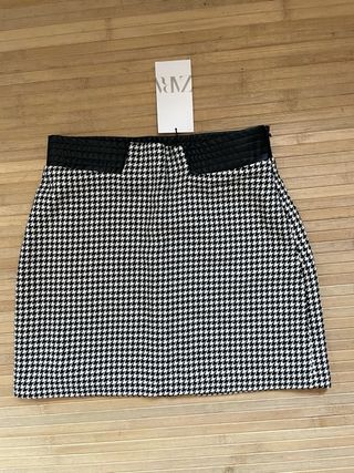 Falda Zara Pata de Gallo Talla S