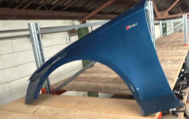 Aleta Izquierda Audi A4 B8 Azul