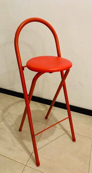 Sgabello alto pieghevole rosso