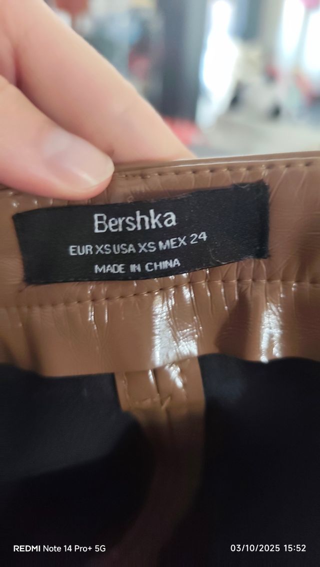 Minigonna Bershka marrone vernice XS
