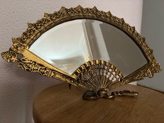Espejo de tocador abanico dorado