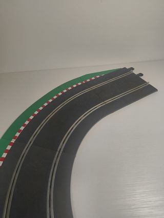 Scalextric Ferrari Renault 2008 con Pit Box