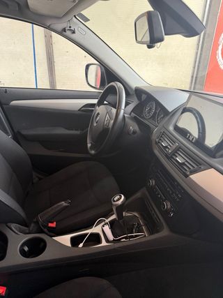 BMW X1 2011
