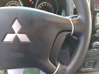 MITSUBISHI MONTERO 3.2 DID SPIRIT 200 CV