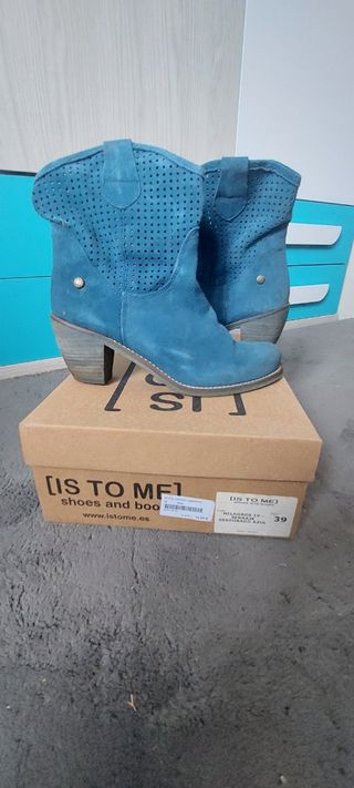 Botas camperas serraje azul IS TO ME talla 39