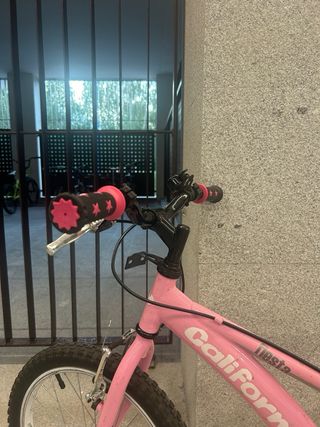 Bicicleta infantil rosa 6-8 años