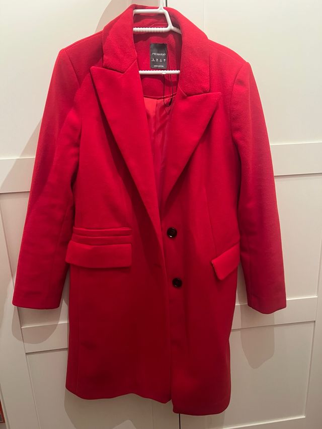 Abrigo paño Primark rojo