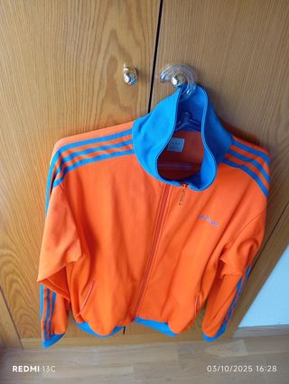 Chaqueta Adidas Originals Naranja y Azul
