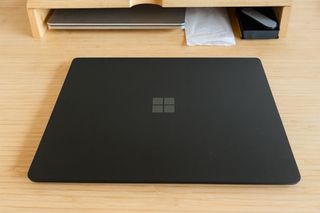 Surface Laptop 4 15” Negro