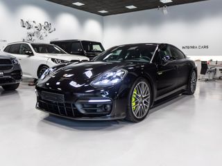 Porsche Panamera 4S E-HYBRID 