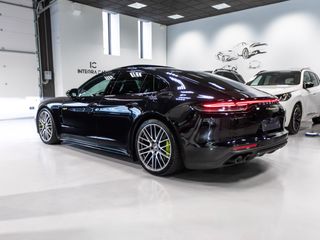 Porsche Panamera 4S E-HYBRID 