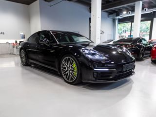 Porsche Panamera 4S E-HYBRID 