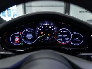 Porsche Panamera 4S E-HYBRID 