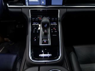 Porsche Panamera 4S E-HYBRID 