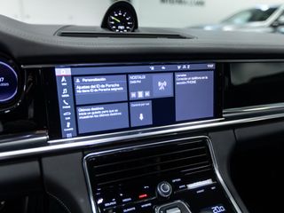 Porsche Panamera 4S E-HYBRID 