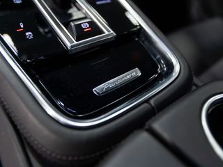 Porsche Panamera 4S E-HYBRID 