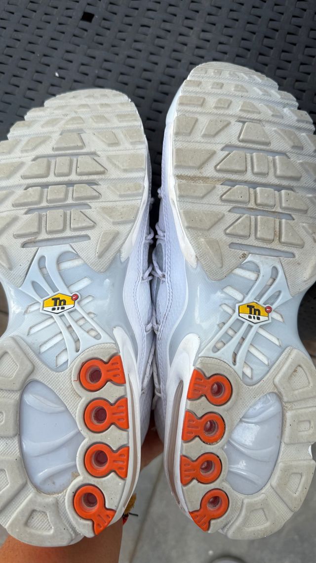 Zapatillas Nike Air Max Blancas. Compradas en Sept