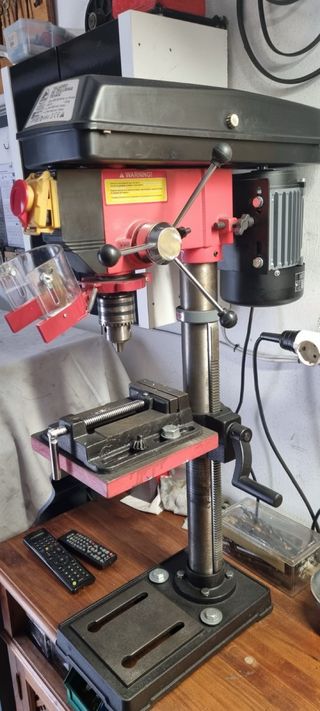 Taladro de columna STAYER TR160C 