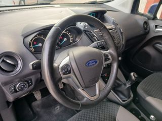 Ford Tourneo Courier 2016