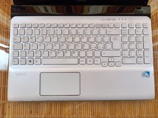 Notebook Sony Vaio SVE151J11M non testato