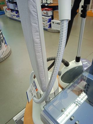 Plancha Vertical Perchero Rowenta
