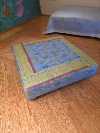 Puff antiguo rectangular tela vintage