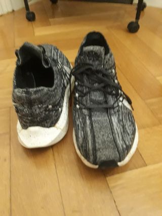 Zapatillas Nike Running Negras y Blancas