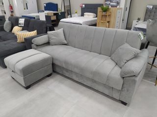 Sofá Cama Gris con Puff