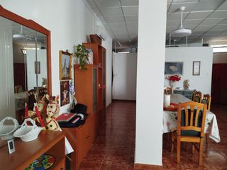 Casa planta baja con garaje