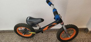 Bici equilibrio KTM 16 naranja.