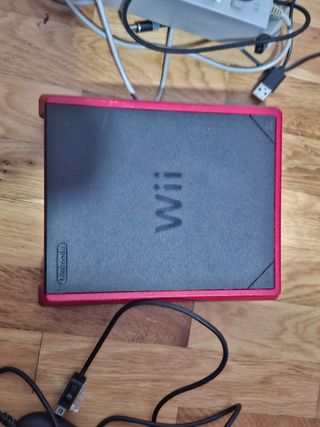 Consola Wii Mini Roja + Accesorios