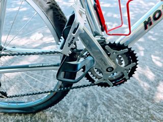 Bicicleta KENIUM ALU-7005 con accesorios