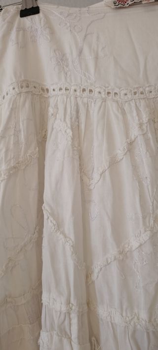 Falda larga blanca boho