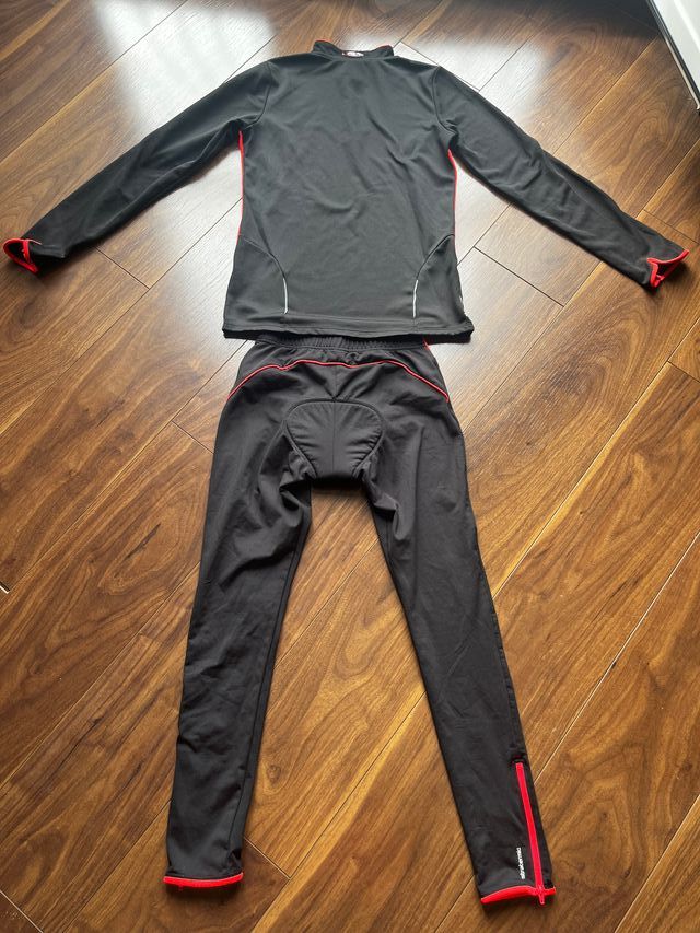 Conjunto Ciclismo Chica Entretiempo