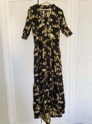 Disfraz vestido princesa dorado