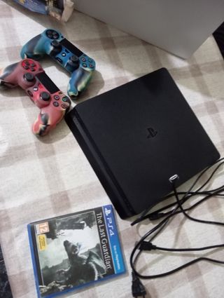 PS4 Slim 1TB + The Last Guardian