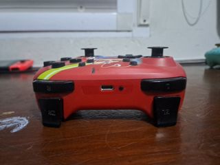 Mando Pro de Nintendo Switch versión Mario broos