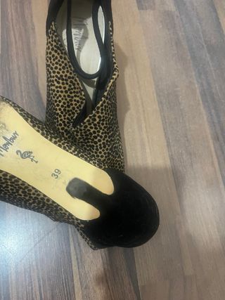 Zapatos de piel de ante estampado leopardo