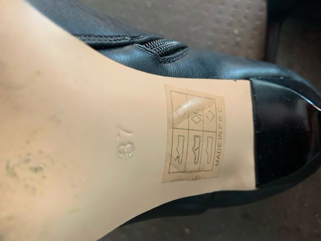 Scarpe con tacco Queen Helena nere