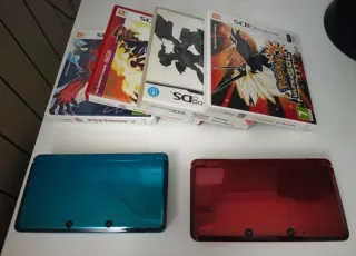 Nintendo 3DS Azul y Roja + Cargador