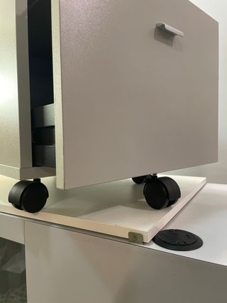 Mueble book de oficina con cajón y carpetero