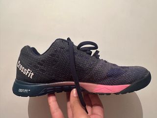 Zapatillas Reebok CrossFit moradas y Rosas
