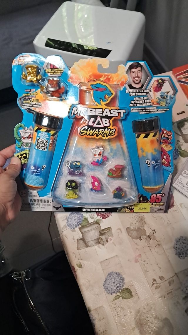 MrBeast Lab Swarms Cofre Mega Labo