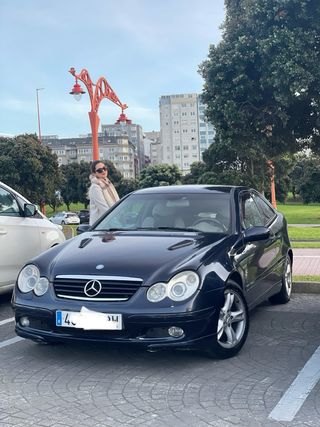 Mercedes-Benz Clase C sport coupe. 2004