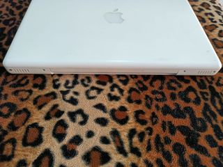 Apple MacBook A1181 con password