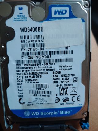 Disco D. Western Digital 640GB y p. sonido,p.usb