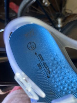 Sandalias transparentes para bebé
