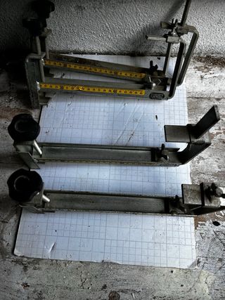 Topes de guía con regla para cortadora de azulejos